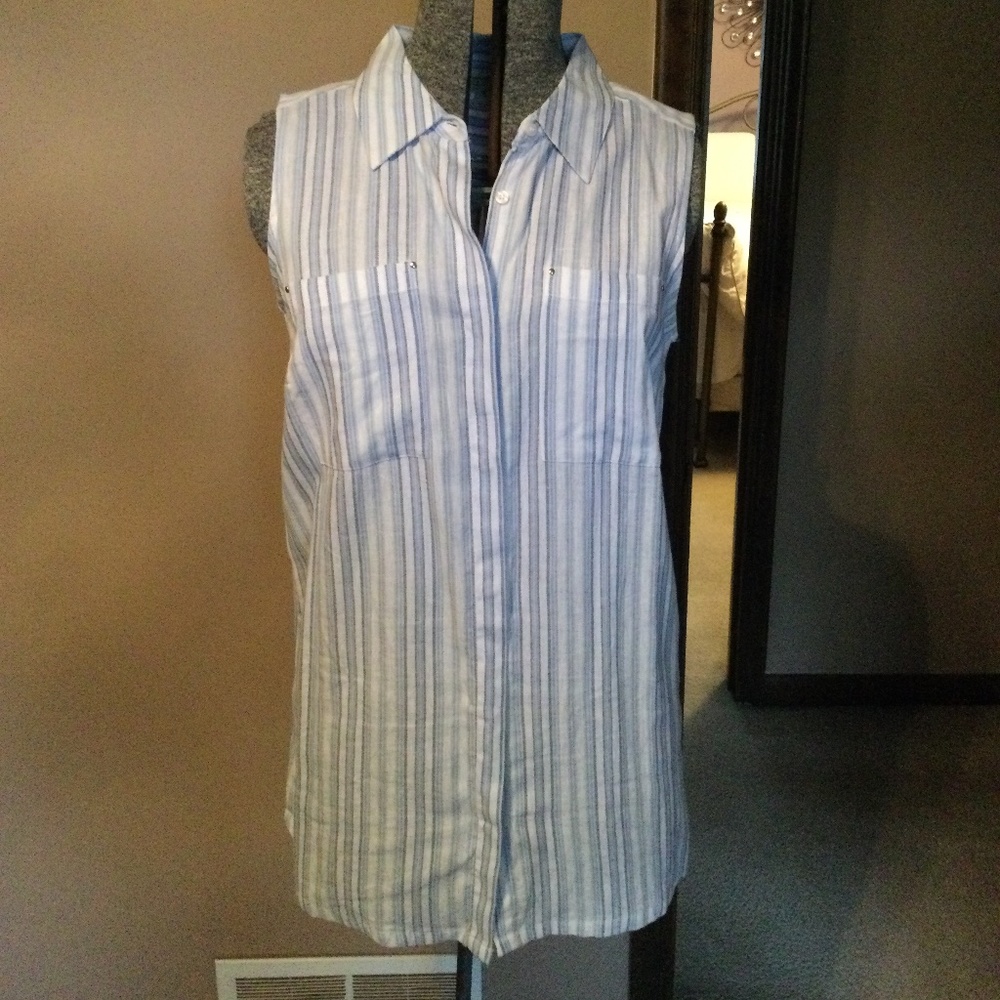 Sleeveless top